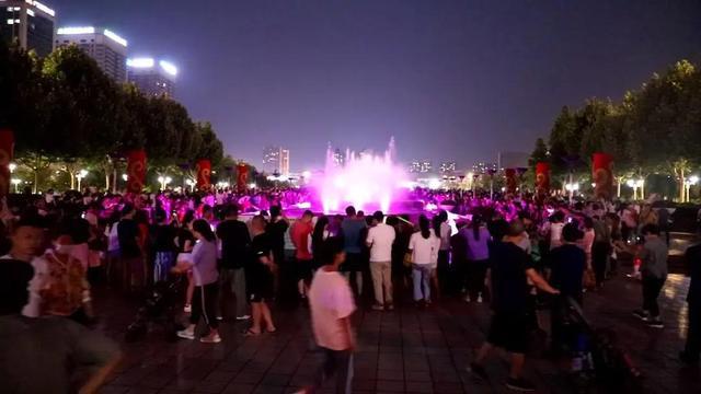 济宁高新区新添一个超美景打卡圣地—新世纪广场音乐喷泉2.jpeg