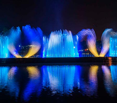柔佛国王府大型湖面组合喷泉